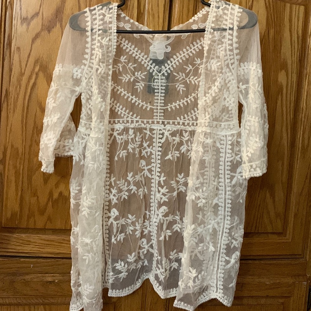 Kids white floral tunic.